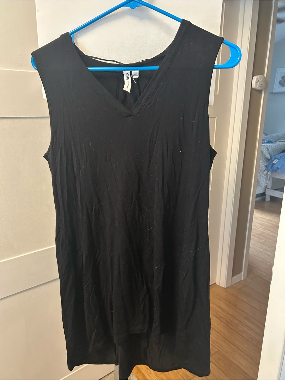 Cable & Gauge Black Sleeveless V-Neck Tunic